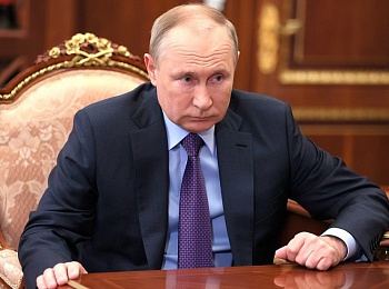Путин подписал закон об электронном документообороте в трудовой сфере