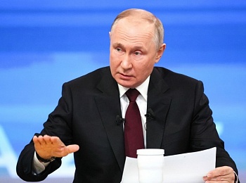 Путин поручил правительству обеспечить рост МРОТ более чем в два раза